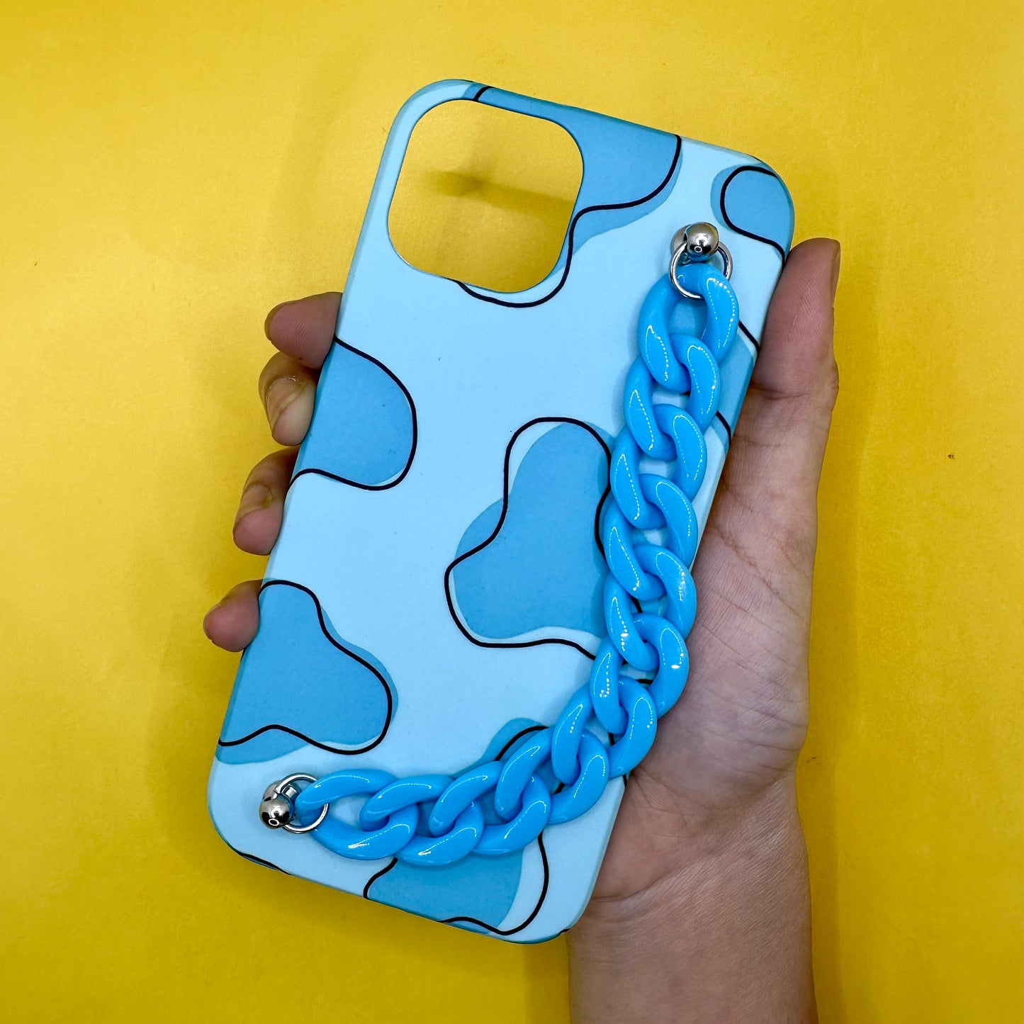 Skyve Blue Chain Phone Cover